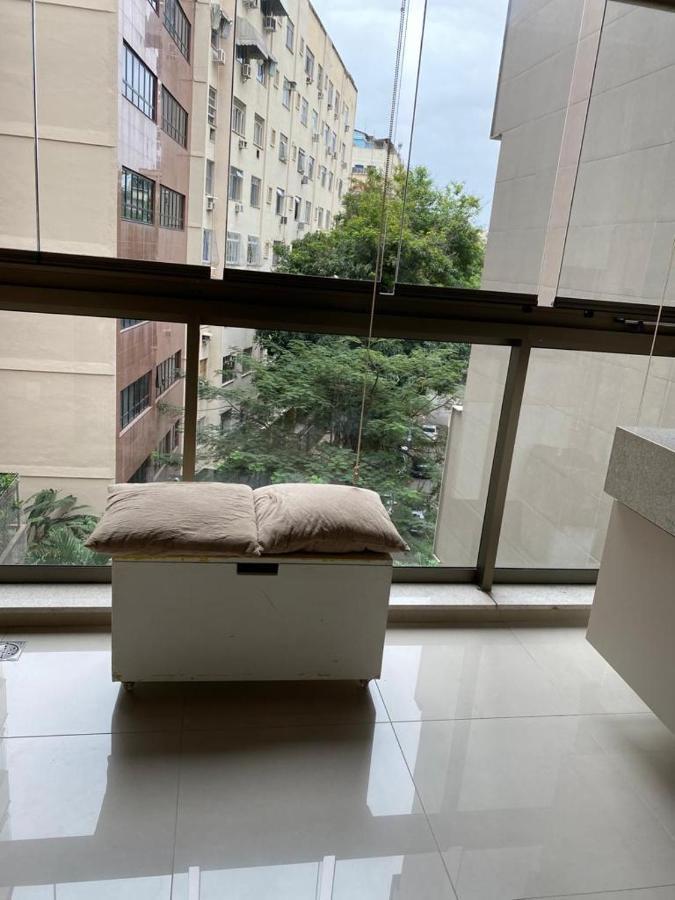 Apartemen Aconchegante & Charmoso *